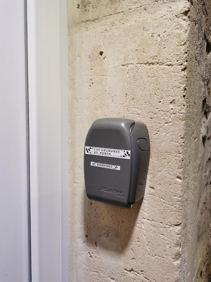 Les Chambres Du Heron Chevillon  Eksteriør bilde